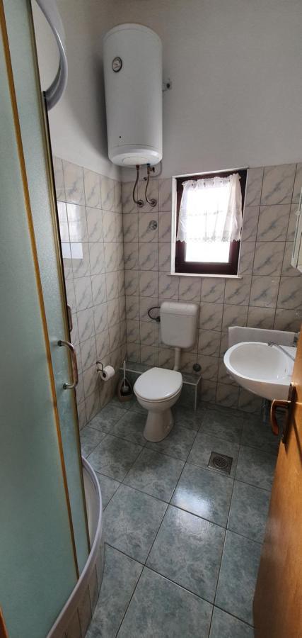 Apartments Duvnjak Omiš Esterno foto